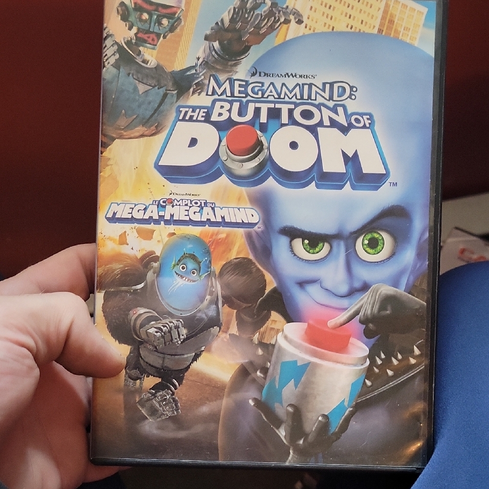 DreamWorks Megamind: The Button of Doom DVD - Blue and Black Cover